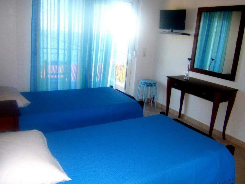 Αλκυονη Διαμερισματα Hotel Paralia Vrachou Ngoại thất bức ảnh